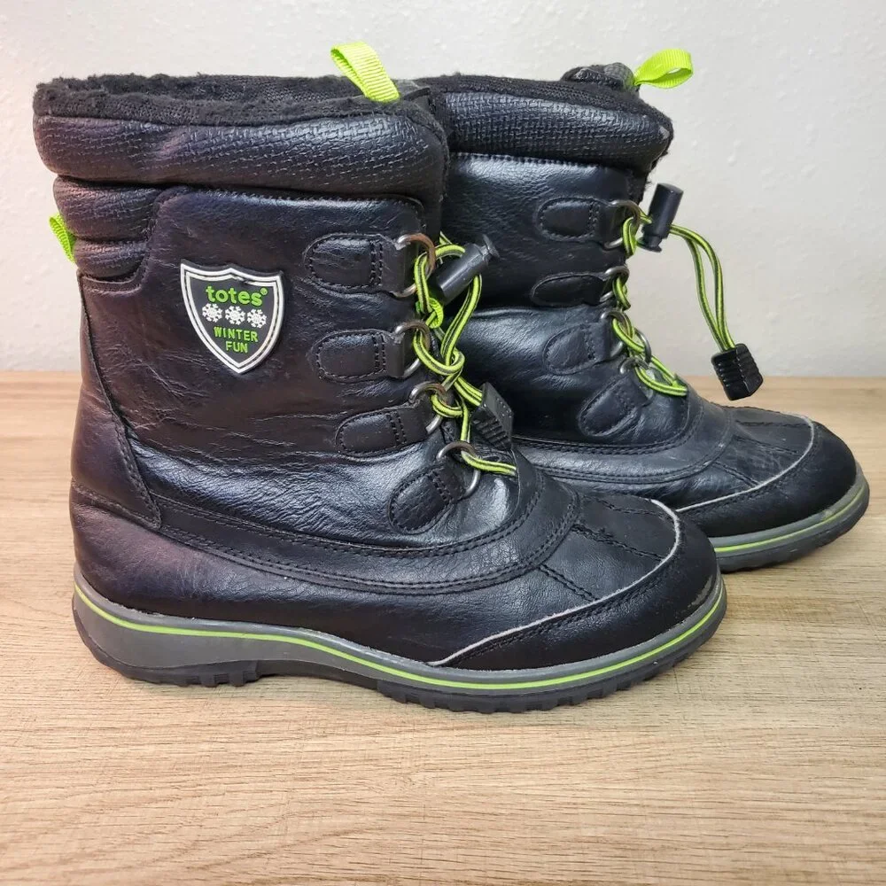 Totes Snow Boots Kids Size 2